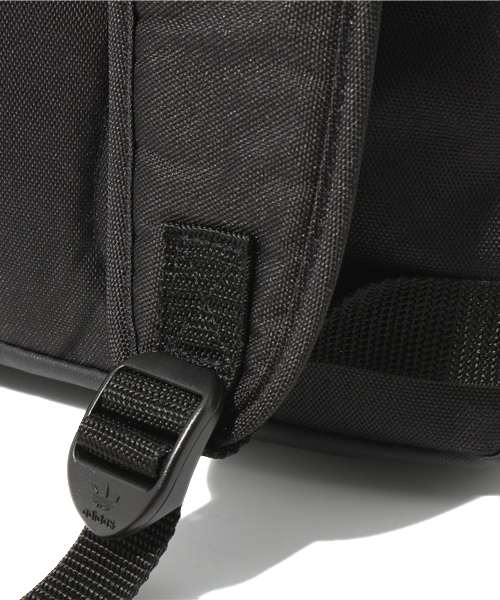 adidas Originals（アディダスオリジナルス）の「アディダス 三つ葉 バックパック リュック adidas AC BPACK CLASS（バックパック/リュック・レディース・ブラック/ブルー/ネイビー・ONE SIZE）」の6枚目の写真