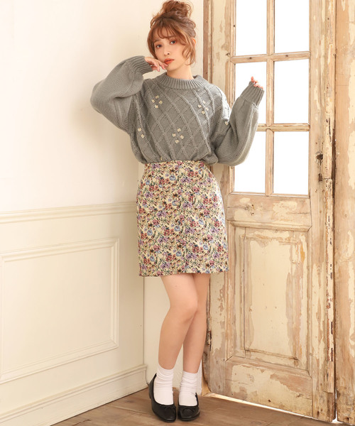 one after another NICE CLAUP（ワンアフターアナザーナイスクラップ）の「バラ刺繍ニット（ニット/セーター・レディース・アイボリー/ブラック/グリーン系その他/イエロー系その他・FREE）」の13枚目の写真