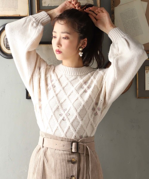 one after another NICE CLAUP（ワンアフターアナザーナイスクラップ）の「バラ刺繍ニット（ニット/セーター・レディース・アイボリー/ブラック/グリーン系その他/イエロー系その他・FREE）」の19枚目の写真