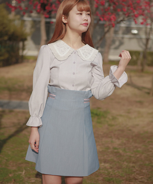 lissi Boutique（リージーブティック）の「レース襟チェックブラウス