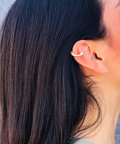 PARKS TOKYO SELECT（パークストウキョウセレクト）の「ﾐﾆｲﾔｰｶﾌ（イヤーカフ・レディース・D/B/A/C/E/F/J/I/H/G/S/T/U/V/W/X/M/N/O/P/Q/R/K/L・FREE）」の2枚目の写真