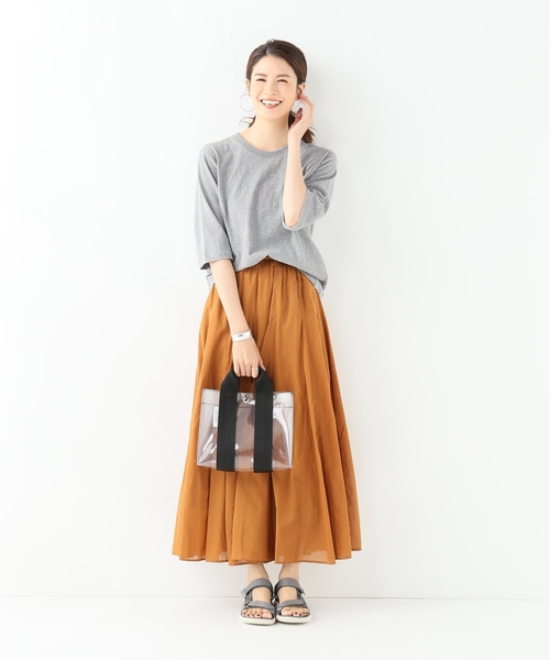 IENA（イエナ）の「UNIVERSAL OVERALL 別注Tシャツ◆（Tシャツ/カットソー・レディース・ブラック/ブラウン/グレー/ホワイト・FREE）」の13枚目の写真