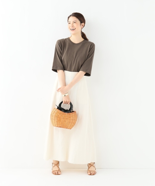 IENA（イエナ）の「UNIVERSAL OVERALL 別注Tシャツ◆（Tシャツ/カットソー・レディース・ブラック/ブラウン/グレー/ホワイト・FREE）」の15枚目の写真