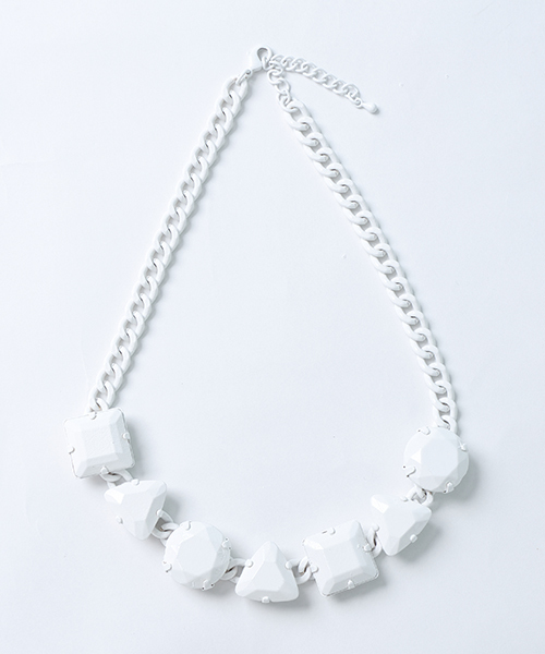 i（アイ）の「ストーンネックレス（ネックレス・レディース・ホワイト/ブラック・FREE）」の2枚目の写真