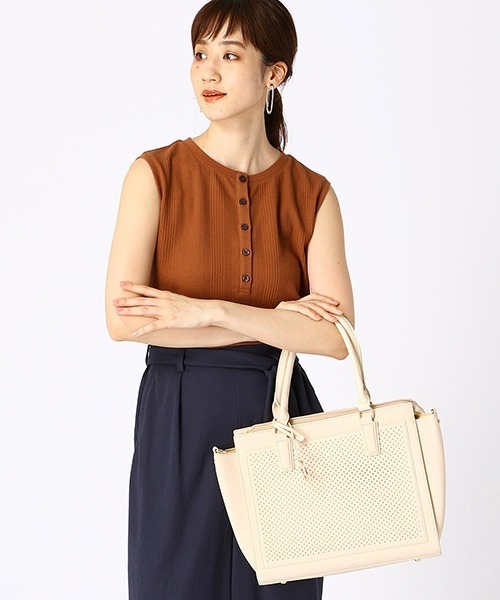 セール 2way フェイクレザー パンチング ハンドバック トートバッグ Mono Comme Ca モノコムサ のファッション通販 Zozotown