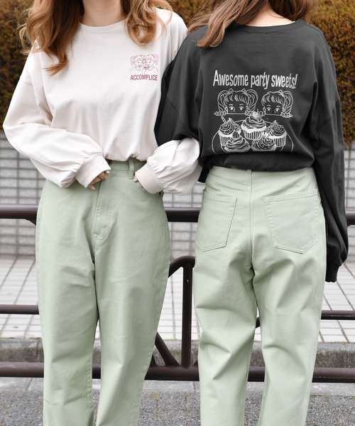 PairPair(ペアペア)の「お菓子キッズバックプリントT(Tシャツ/カットソー・レディース・ブラック/アイボリー・FREE)」の2枚目の写真