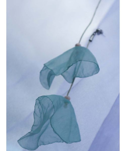 merry jenny（メリージェニー）の「ハナビラピアス（ピアス（両耳用）・レディース・ライトブルー/ピンク/アイボリー・FREE）」の3枚目の写真