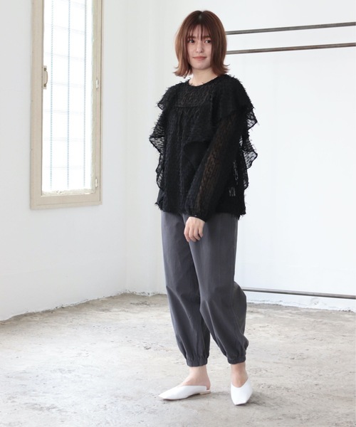 sakishimatokyo(サキシマトーキョー)の「【ZOZO限定】サキシマamp「クロップドユッタリゴムパンツ」(その他パンツ・レディース・ブラック/ベージュ/ネイビー・FREE)」の3枚目の写真