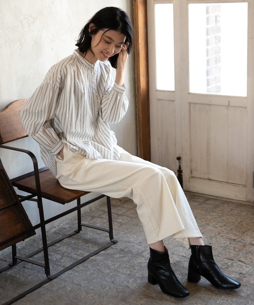 LAKOLE（ラコレ）の「アソートノーカラーボタンブラウス / LAKOLE（シャツ/ブラウス・レディース・オフホワイト/スモーク/ブラウン系その他・SMALL/MEDIUM）」の14枚目の写真