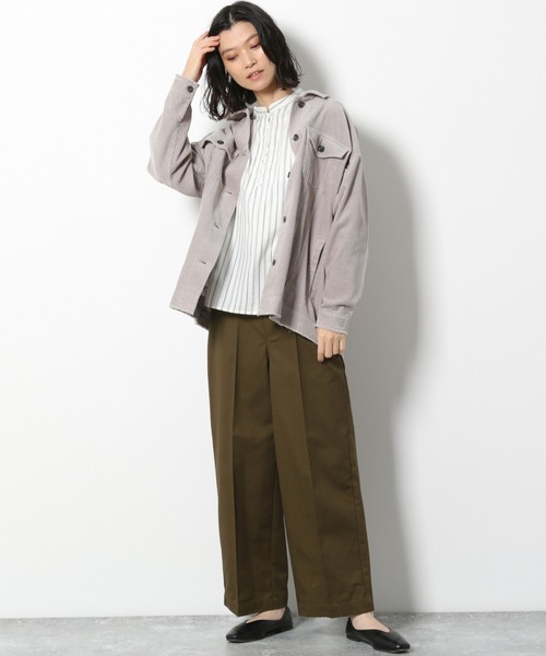 LAKOLE（ラコレ）の「アソートノーカラーボタンブラウス / LAKOLE（シャツ/ブラウス・レディース・オフホワイト/スモーク/ブラウン系その他・SMALL/MEDIUM）」の18枚目の写真