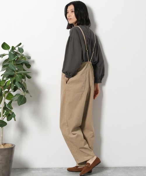 LAKOLE（ラコレ）の「アソートノーカラーボタンブラウス / LAKOLE（シャツ/ブラウス・レディース・オフホワイト/スモーク/ブラウン系その他・SMALL/MEDIUM）」の4枚目の写真