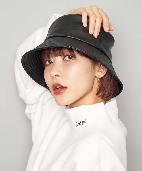 SPIRALGIRL(スパイラルガール)の「合皮バケットハット(ハット・レディース・ブラック/ホワイト・FREE)」の2枚目の写真