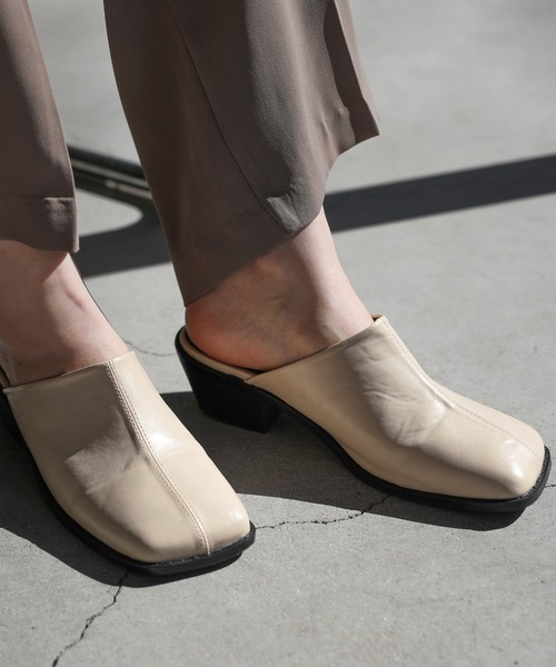 select MOCA（セレクトモカ）の「2021 SS センターラインスクエアトゥミュール（その他シューズ・レディース・ブラック/グリーン/アイボリー・SMALL/MEDIUM/LARGE）」の2枚目の写真