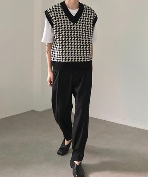 WESTBOY（ウエストボーイ）の「【COLN】Square Cut Drop-Shoulder Bicolor Vest Gilet（ベスト・メンズ・ブラック/ホワイト・M/XL/L）」の15枚目の写真