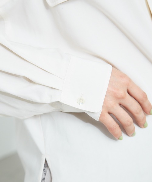 qualite(カリテ)の「【WEB・一部店舗限定】バンドカラーシャツ(シャツ/ブラウス・レディース・ネイビー/グリーン/アイボリー・フリー)」の6枚目の写真