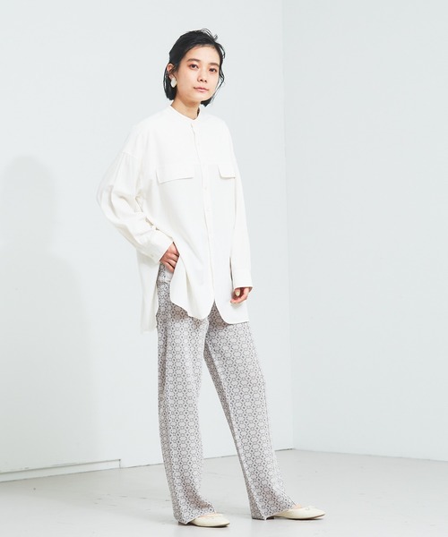 qualite(カリテ)の「【WEB・一部店舗限定】バンドカラーシャツ(シャツ/ブラウス・レディース・ネイビー/グリーン/アイボリー・フリー)」の17枚目の写真