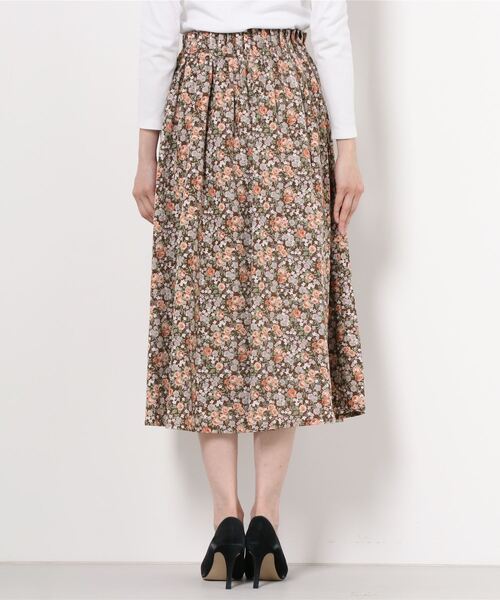 ASTORIA ODIER（アストリアオディール）の「ウエストゴム花柄ロングスカート（スカート・レディース・アイボリー/ブラウン・SMALL/MEDIUM）」の3枚目の写真