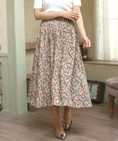 ASTORIA ODIER（アストリアオディール）の「ウエストゴム花柄ロングスカート（スカート・レディース・アイボリー/ブラウン・SMALL/MEDIUM）」の2枚目の写真