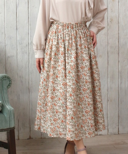 ASTORIA ODIER（アストリアオディール）の「ウエストゴム花柄ロングスカート（スカート・レディース・アイボリー/ブラウン・SMALL/MEDIUM）」の16枚目の写真