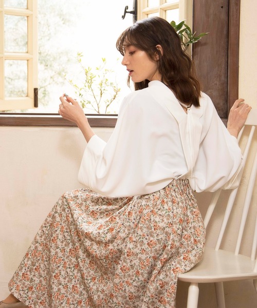 ASTORIA ODIER（アストリアオディール）の「ウエストゴム花柄ロングスカート（スカート・レディース・アイボリー/ブラウン・SMALL/MEDIUM）」の17枚目の写真