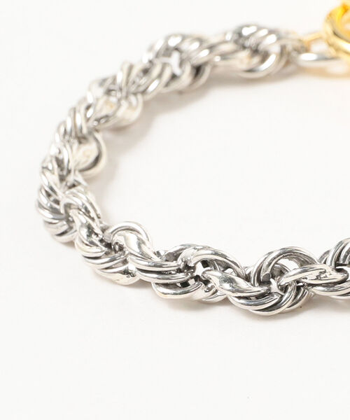 Ray BEAMS（レイビームス）の「XOLO JEWELRY / Twist Link ブレスレット GOLD（ブレスレット・レディース・その他・ONE SIZE）」の4枚目の写真
