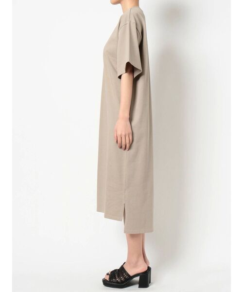 MURUA（ムルーア）の「BIGスリーブカットワンピース（ワンピース・レディース・ホワイト/ブラック/ベージュ/ブルー・FREE）」の13枚目の写真