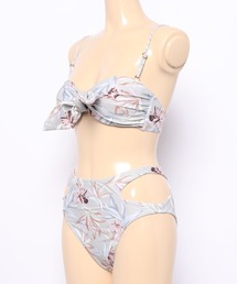 To the sea（トゥーザシー）の「ストレリチアワンピーススイム