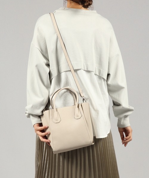 LEPSIM（レプシィム）の「軽量２ＷＡＹ ＢＡＧ　 948700（ショルダーバッグ・レディース・ライトグレー/ブラック/グリーン/キャメル/アイボリー・ONE SIZE）」の6枚目の写真