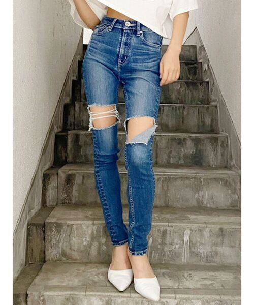 GYDA（ジェイダ）の「ミドルウエスト アシンメトリーダメージ スキニーデニムパンツ（デニムパンツ・レディース・インディゴブルー/ブルー・SMALL/MEDIUM/X-SMALL）」の8枚目の写真