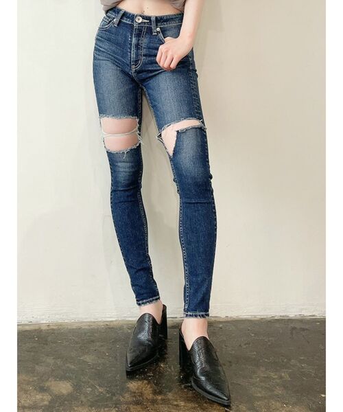 GYDA（ジェイダ）の「ミドルウエスト アシンメトリーダメージ スキニーデニムパンツ（デニムパンツ・レディース・インディゴブルー/ブルー・SMALL/MEDIUM/X-SMALL）」の13枚目の写真