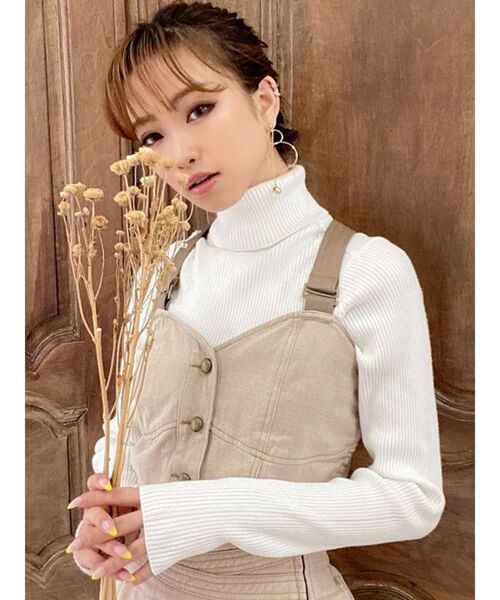 RESEXXY(リゼクシー)の「ベーシックタートルニットトップス(ニット/セーター・レディース・ホワイト/ブラック/ピンク/ブラウン/ベージュ・FREE)」の13枚目の写真