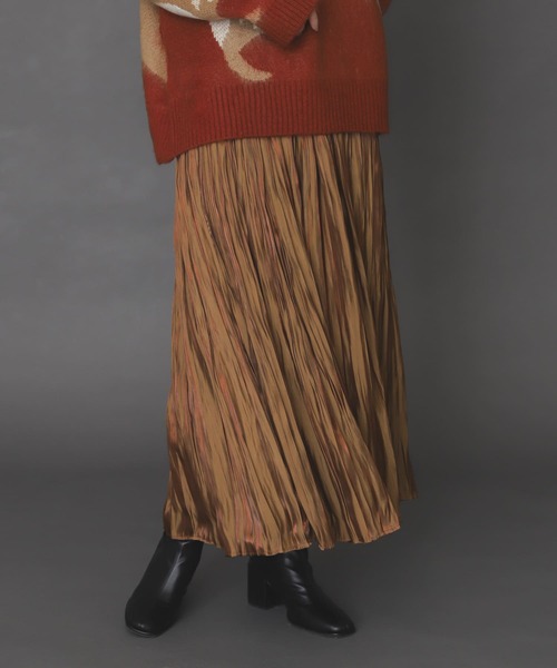 SENSE OF PLACE by URBAN RESEARCH(センスオブプレイスバイアーバンリサーチ)の「シャイニープリーツスカート(スカート・レディース・ライトブルー/ベージュ/キャメル/ネイビー・ONE)」の4枚目の写真
