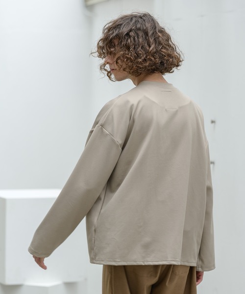 Alcindor Materials（アルシンダーマテリアルズ）の「micro suede poncho T shirts/マイクロスウェードポンチョTシャツ（Tシャツ/カットソー・メンズ・ベージュ/ブラウン・MEDIUM/LARGE）」の8枚目の写真