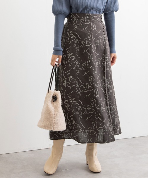 POU DOU DOU（プードゥドゥ）の「線画プリントラップ風スカート（スカート・レディース・ダークグレー/キナリ・3）」の10枚目の写真