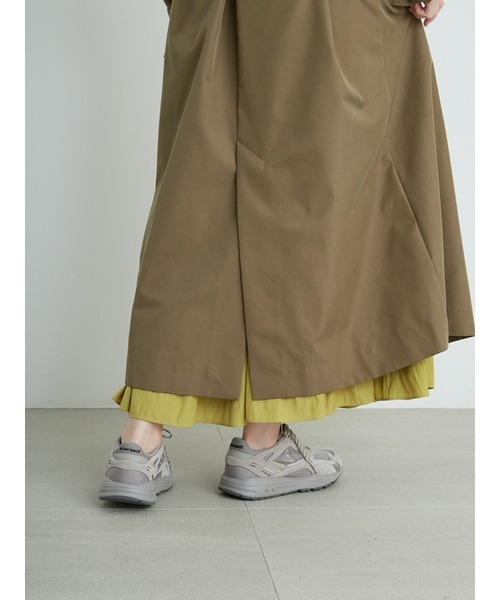 emmi(エミ)の「【emmi atelier】デザインベルト付きトレンチコート(トレンチコート・レディース・ベージュ/カーキ・1/0)」の15枚目の写真