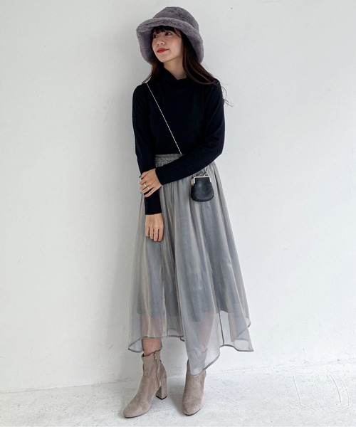 EPIMI E'PIMMY（エピミエピミー）の「シンプルハイネックニットソー（Tシャツ/カットソー・レディース・オフホワイト/ブラック/ベージュ・MEDIUM）」の4枚目の写真