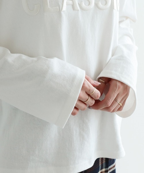 reca（レカ）の「立体ロゴ刺繍ロングスリーブTシャツ（Tシャツ/カットソー・レディース・チャコール/ブラック/オフホワイト/ベージュ・FREE）」の19枚目の写真