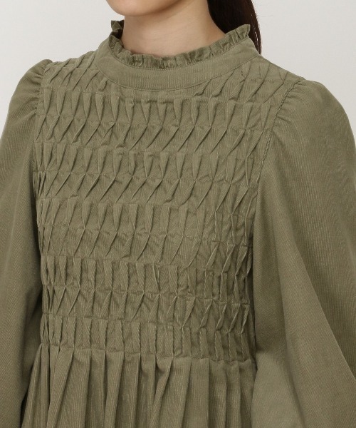 REDYAZEL（レディアゼル）の「コーデュロイ変形タックミニワンピース（ワンピース・レディース・ベージュ/カーキ/ネイビー・SMALL/MEDIUM）」の17枚目の写真