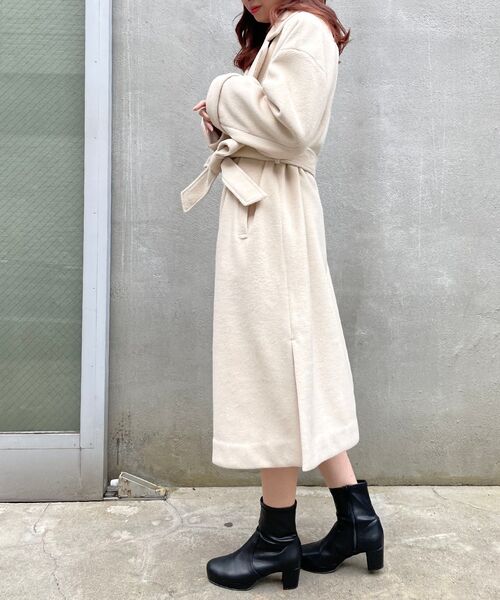 MAJESTIC LEGON（マジェスティックレゴン）の「Ladyロングガウンコート（その他アウター・レディース・アイボリー/グレイッシュベージュ/ピンクベージュ/ライトグリーン・SMALL/MEDIUM）」の11枚目の写真