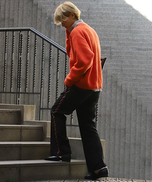 anown(アノン)の「サイド刺繍フレアパンツ【ファッションインフルエンサーしゅーとく×anown限定コラボ】(その他パンツ・メンズ・ブラック/ブラウン・S/M/L)」の21枚目の写真