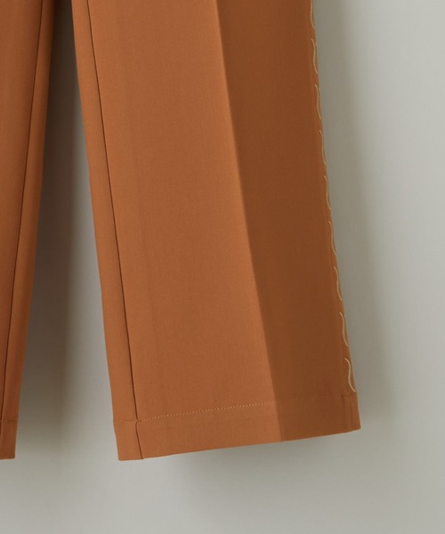 anown(アノン)の「サイド刺繍フレアパンツ【ファッションインフルエンサーしゅーとく×anown限定コラボ】(その他パンツ・メンズ・ブラック/ブラウン・S/M/L)」の12枚目の写真