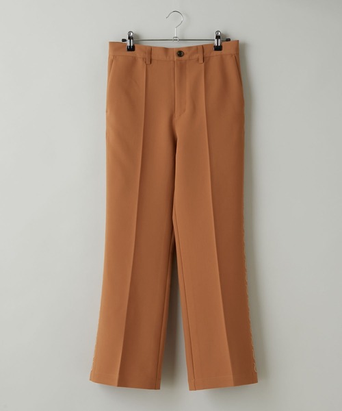 anown(アノン)の「サイド刺繍フレアパンツ【ファッションインフルエンサーしゅーとく×anown限定コラボ】(その他パンツ・メンズ・ブラック/ブラウン・S/M/L)」の8枚目の写真