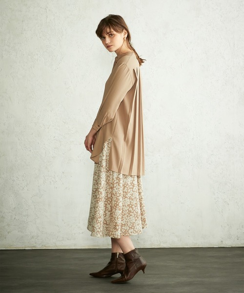 LE SOUK HOLIDAY(ルスークホリデー)の「バックプリーツブラウス(シャツ/ブラウス・レディース・ラベンダー/モカ/ブラック・M/S)」の22枚目の写真