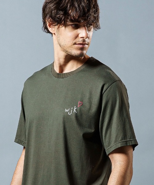 wjk(ダヴルジェイケイ)の「mt7485-heart warming T Tシャツ(Tシャツ/カットソー・メンズ・ブラック/カーキ/ホワイト/トップグレー・XL/M/L/S)」の4枚目の写真