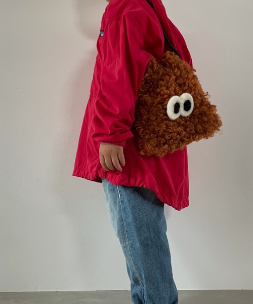 EARTH MADE（アースメイド）の「FUR 巾着スモール BAG（トートバッグ・キッズ・ブラック/ブラウン/レッド/ライトピンク/イエロー・FREE）」の6枚目の写真