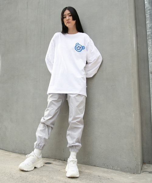 ISTKUNST(イストクンスト)の「【UNISEX】ISTKUNST/BEAR&SMILEYロンT 2256193(Tシャツ/カットソー・レディース・ホワイト/ブラック/ライトグレー・SMALL/MEDIUM/LARGE)」の12枚目の写真