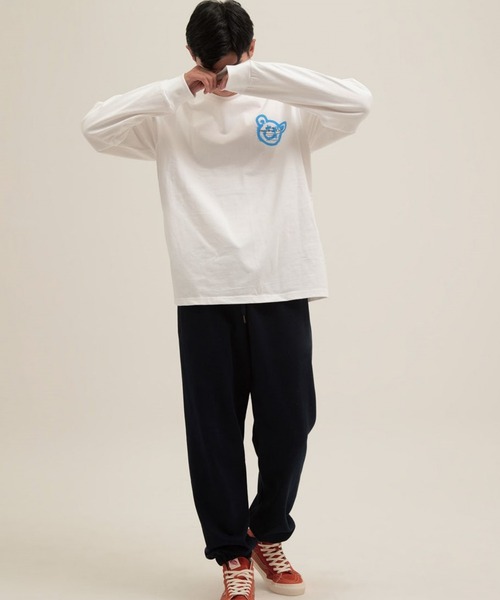 ISTKUNST(イストクンスト)の「【UNISEX】ISTKUNST/BEAR&SMILEYロンT 2256193(Tシャツ/カットソー・レディース・ホワイト/ブラック/ライトグレー・SMALL/MEDIUM/LARGE)」の13枚目の写真