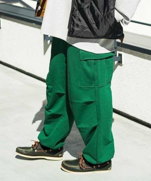 BEAVER(ビーバー)の「FAZZURA/ファズラ CARGO PANTS カーゴパンツ(スウェットパンツ・メンズ・ダークグリーン/キャメル・1/2)」の12枚目の写真