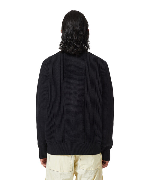 DIESEL（ディーゼル）の「メンズ ニット ミドルゲージ（ニット/セーター・メンズ・ブラック/ホワイト系その他・SMALL/LARGE/X-LARGE/MEDIUM/X-SMALL）」の14枚目の写真