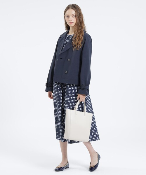 MACKINTOSH PHILOSOPHY（ﾏｯｷﾝﾄｯｼｭ ﾌｨﾛｿﾌｨｰ）の「ポリエステルタフタショートピーコート（ピーコート・レディース・ベージュ/ダークネイビー・38/36/34）」の5枚目の写真